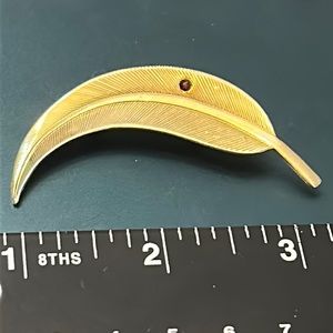 Vintage Brooch pin Leaf with dark red stone (ruby?)